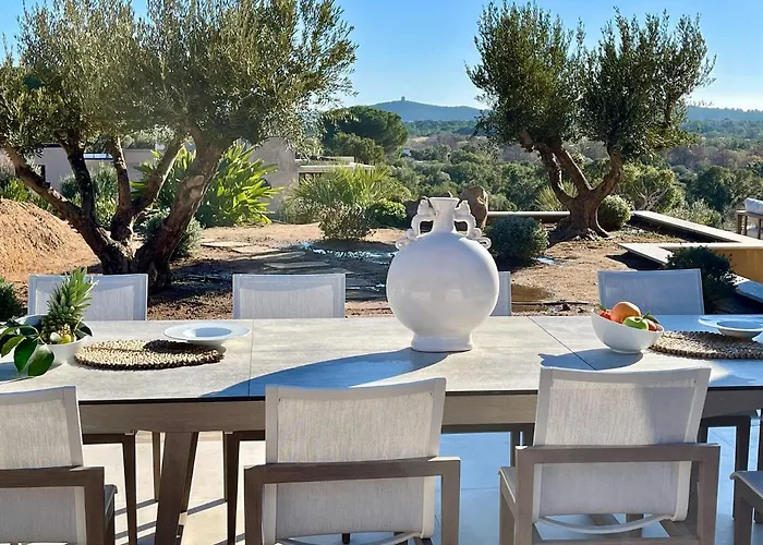 Eva, Vue Et Montagne, à Pieds Sainte-Lucie-de-Porto-Vecchio