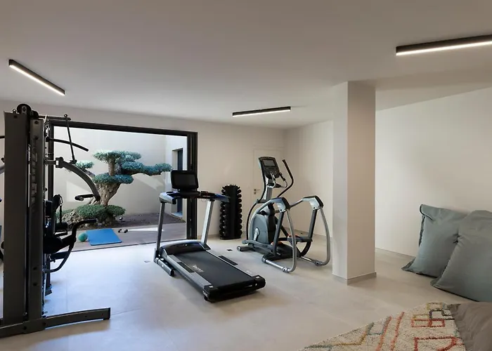 Eva, Vue Et Montagne, à Pieds * Sainte-Lucie-de-Porto-Vecchio